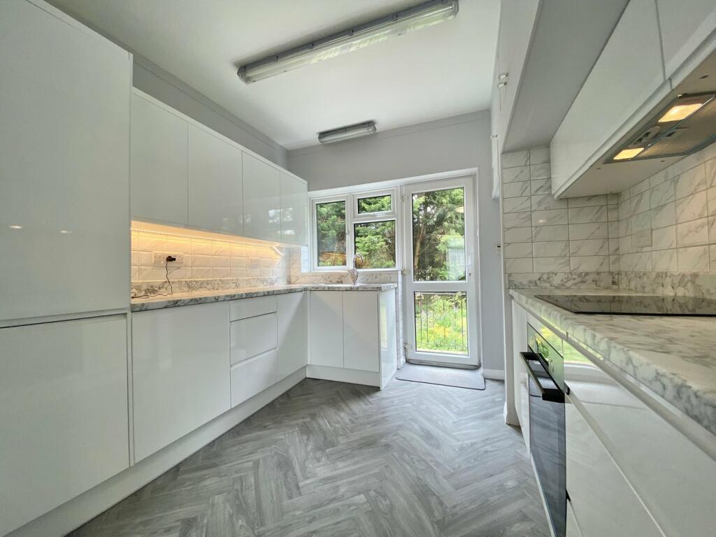Additional image 18 of Hurst Hill, Lilliput, BH14