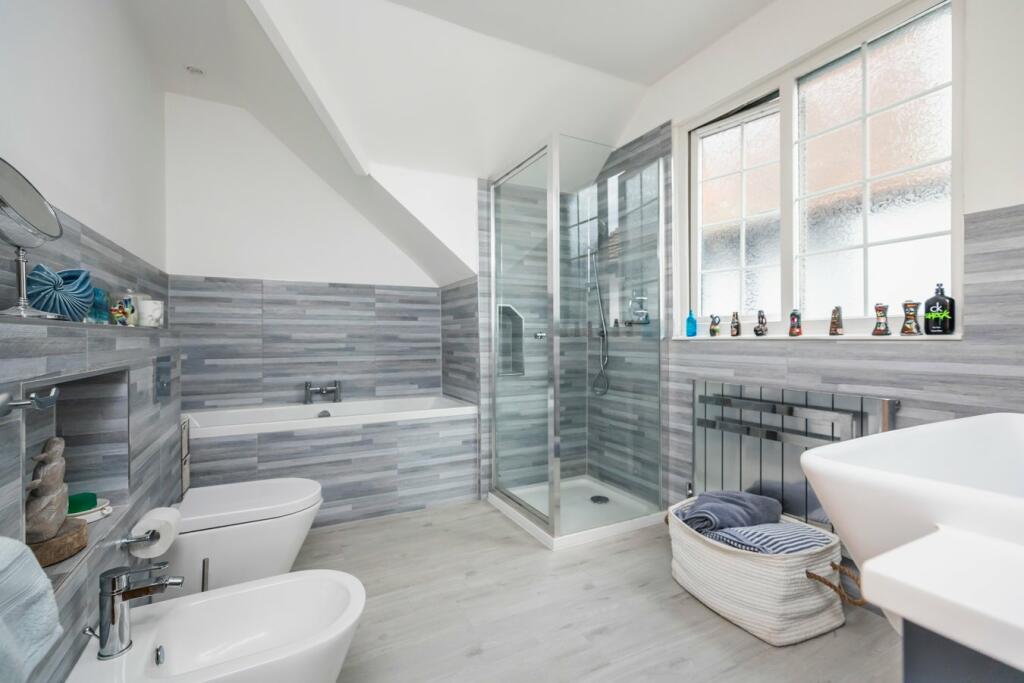 Additional property image - Chaddesley Glen, Sandbanks, BH13