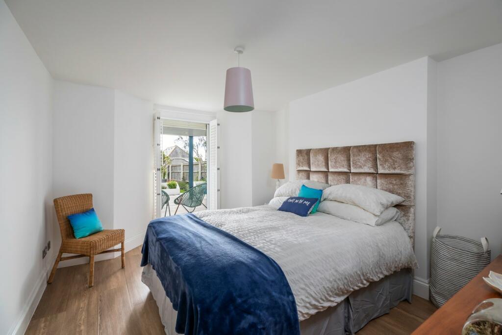 Additional property image - Chaddesley Glen, Sandbanks, BH13