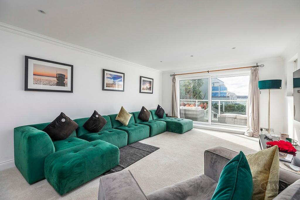 Additional property image - Gardens Crescent, Lilliput, BH14