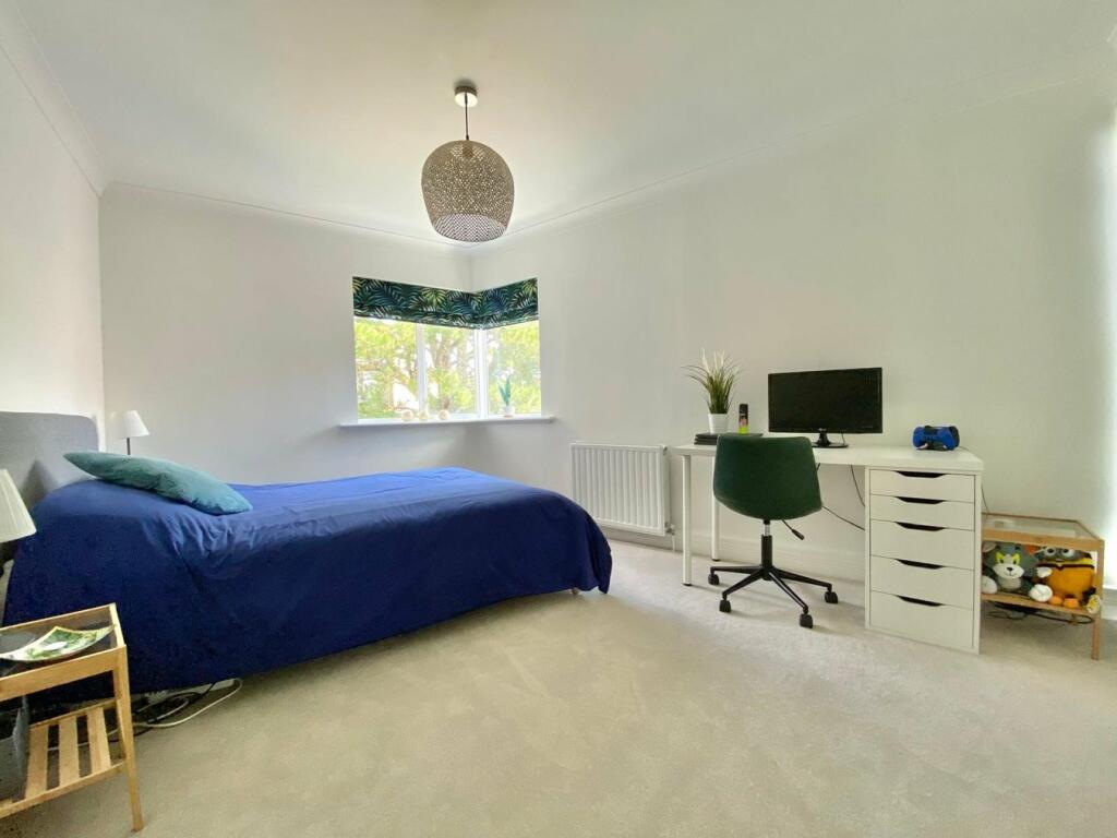 Additional property image - Showboat 58-62 Banks Road, Sandbanks , BH13