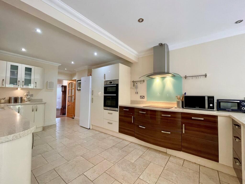 Additional image 19 of Lagado Close, Lilliput, BH14
