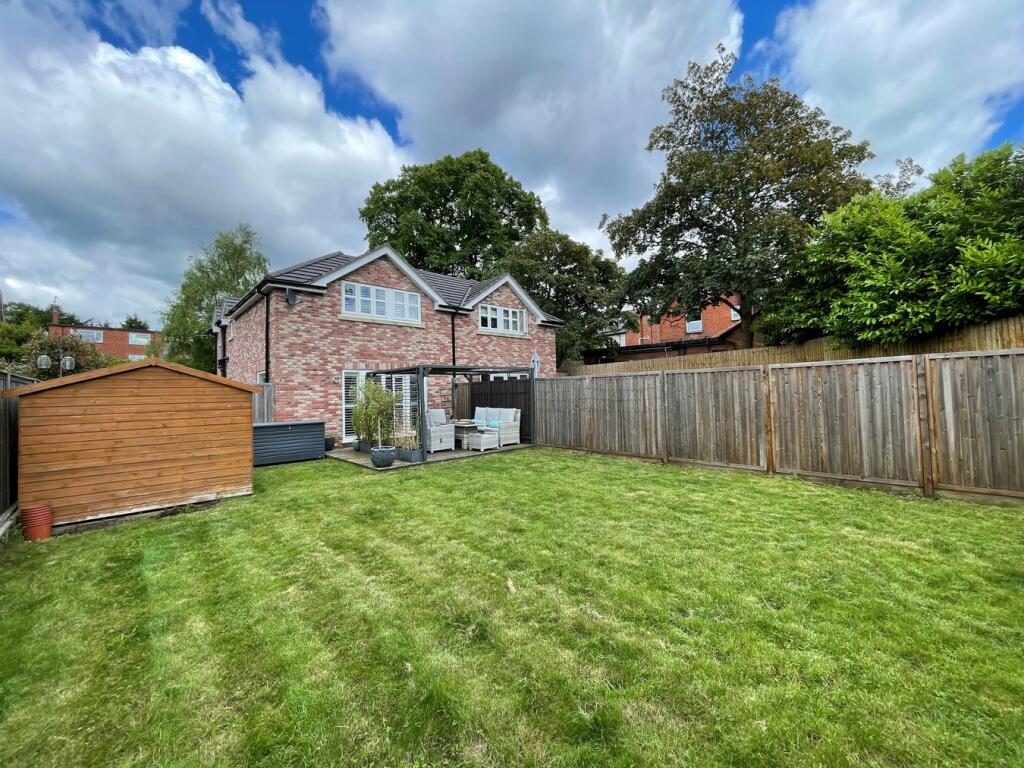 Additional image 20 of Robin Cottage, Glenair Avenue, Lower Parkstone , BH14