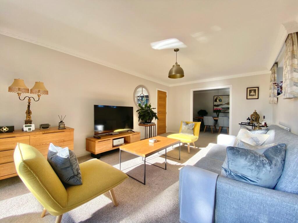 Additional property image - Farrington, 54 West Cliff Road, Bournemouth, BH4