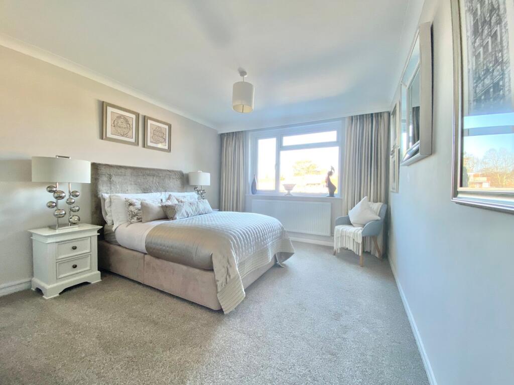 Additional property image - Farrington, 54 West Cliff Road, Bournemouth, BH4