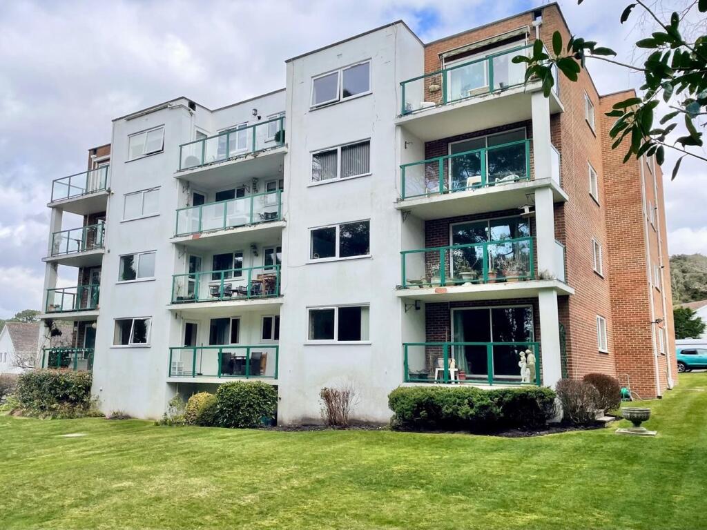 Main image of property: Heathside Court, 28 Avalon, Lilliput, BH14