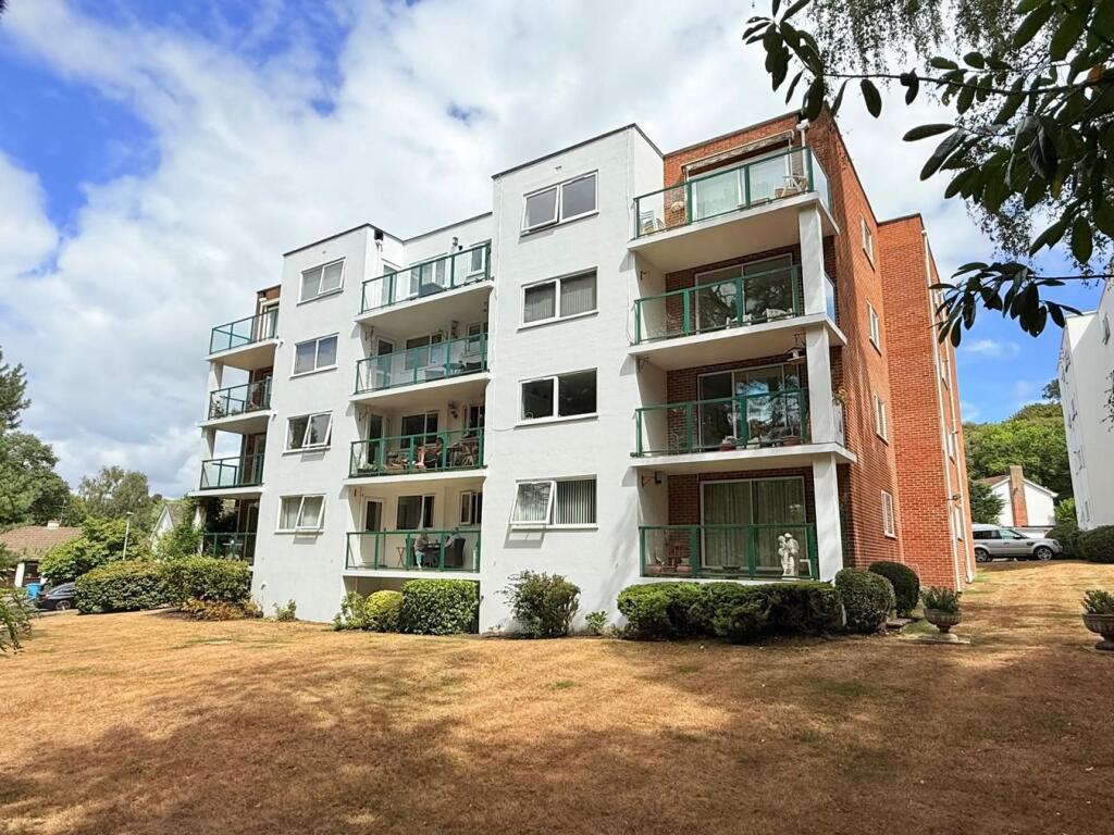 Main image of property: Heathside Court, 28 Avalon, Lilliput, BH14