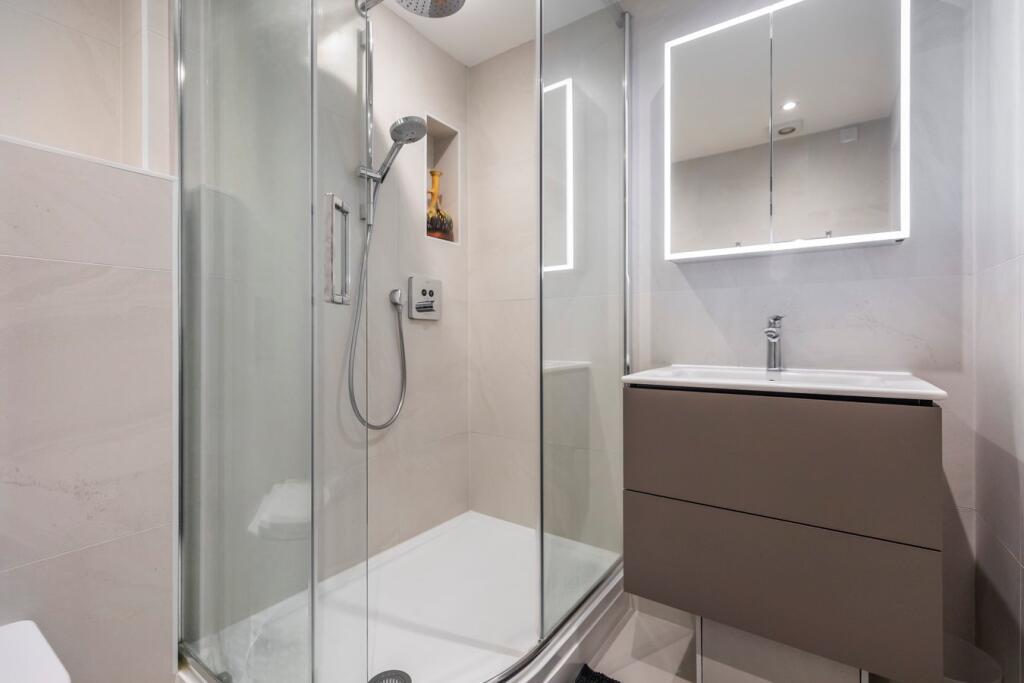 Additional property image - Honeywood House, 28-30 Alington Road, Evening Hill, BH14