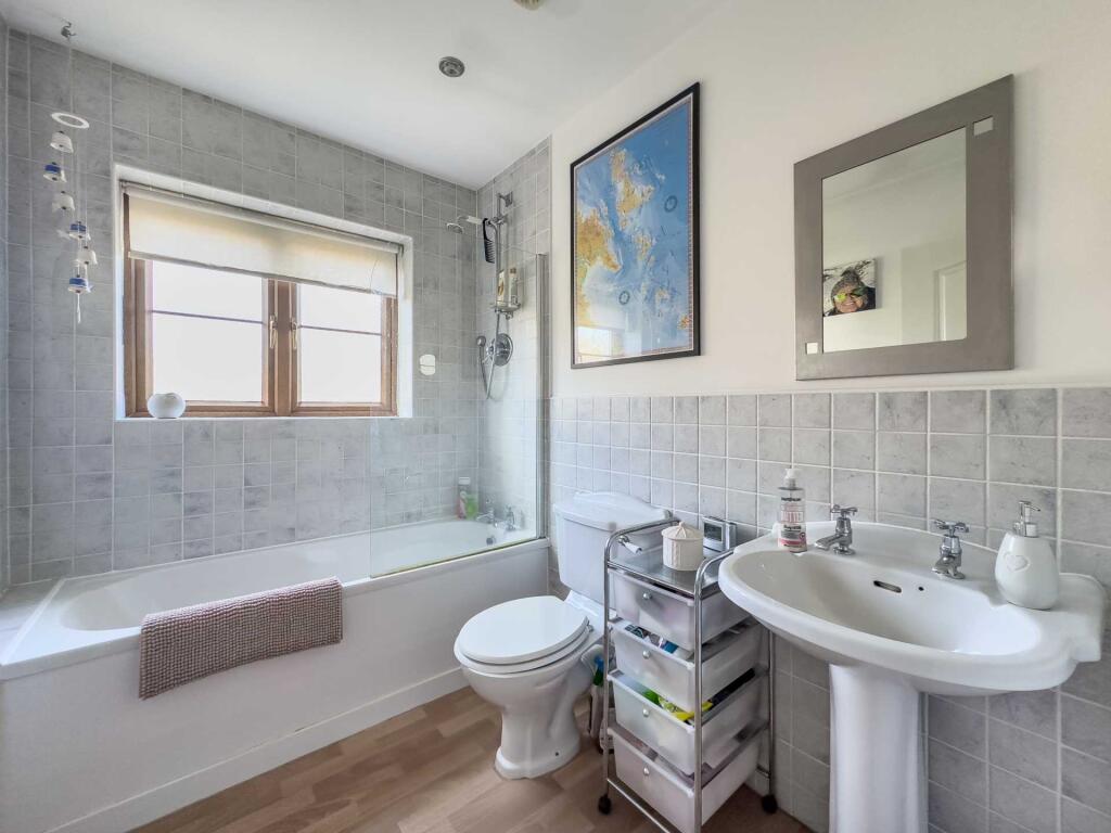 Additional property image - Popeley Rise, Gomersal