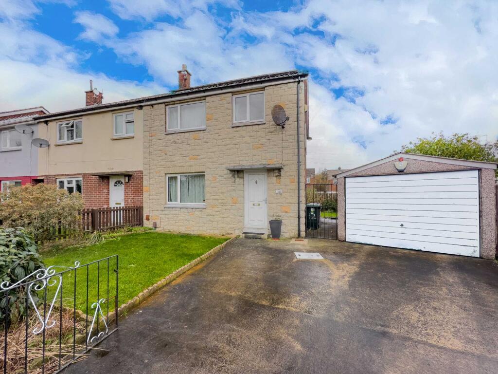Main image of property: Heathcliffe Close, Birstall
