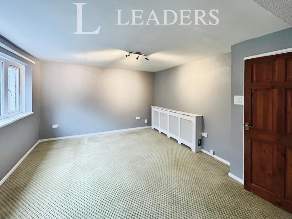 Additional property image - Highland Way, B98