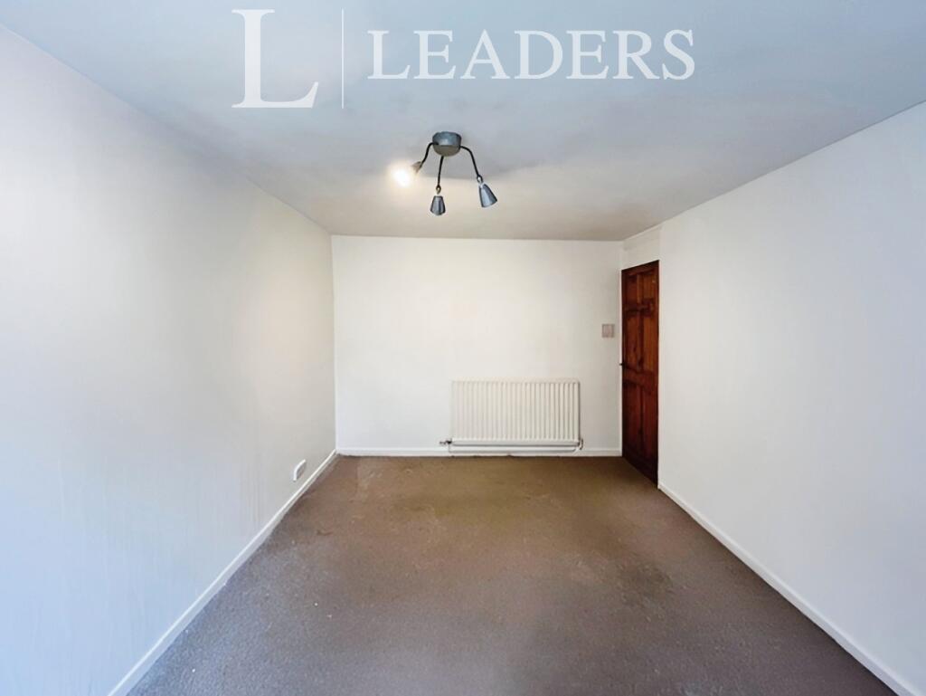 Additional property image - Highland Way, B98