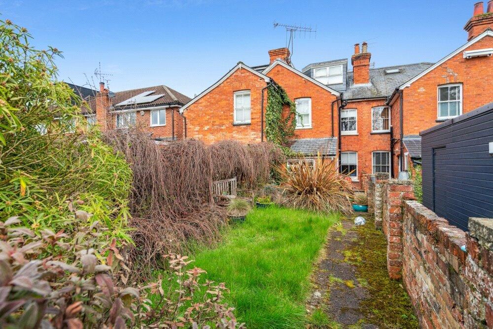 3 bedroom terraced house for sale in Berwick Road, Marlow, SL7