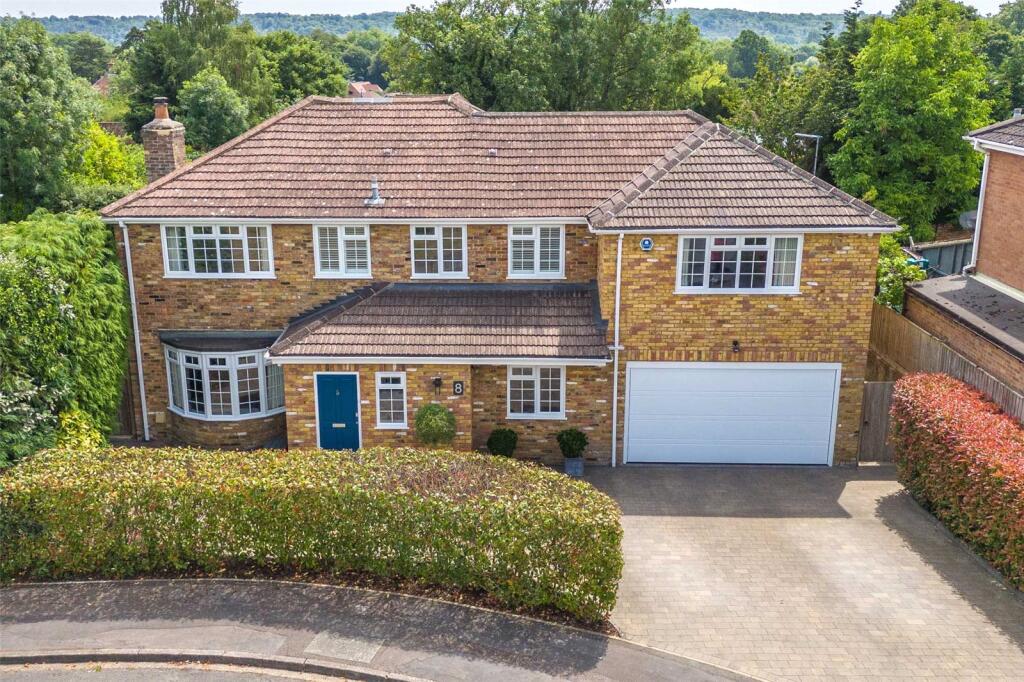 Main image of property: Moyleen Rise, Marlow, Buckinghamshire, SL7