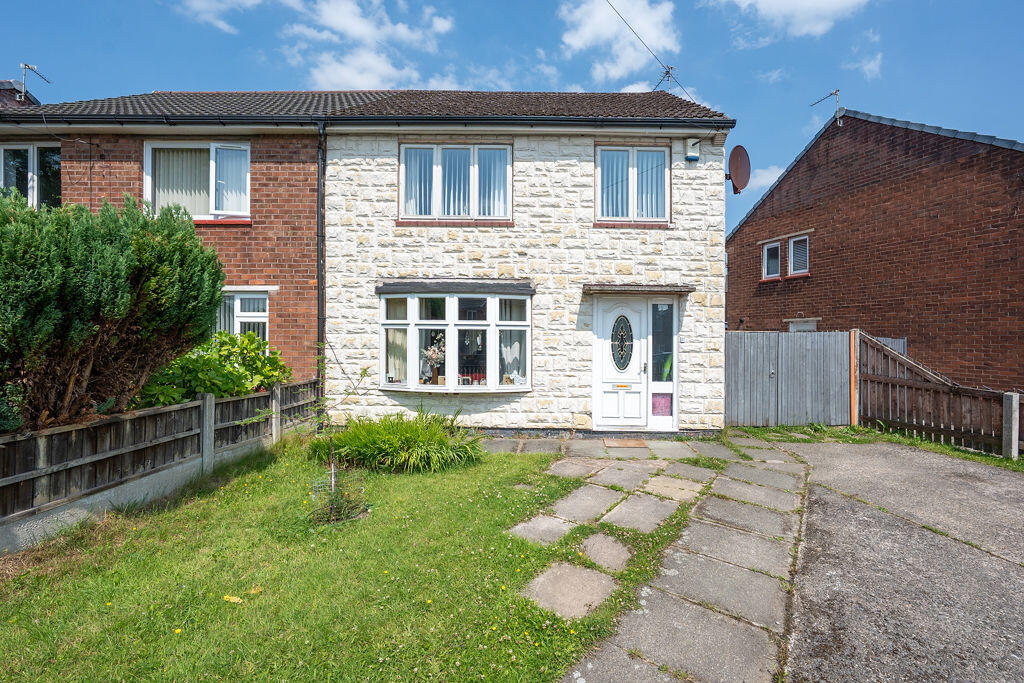 3 bedroom semi-detached house