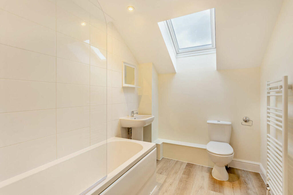 Additional property image - Cambridge Place, Cambridge, Cambridgeshire, CB2