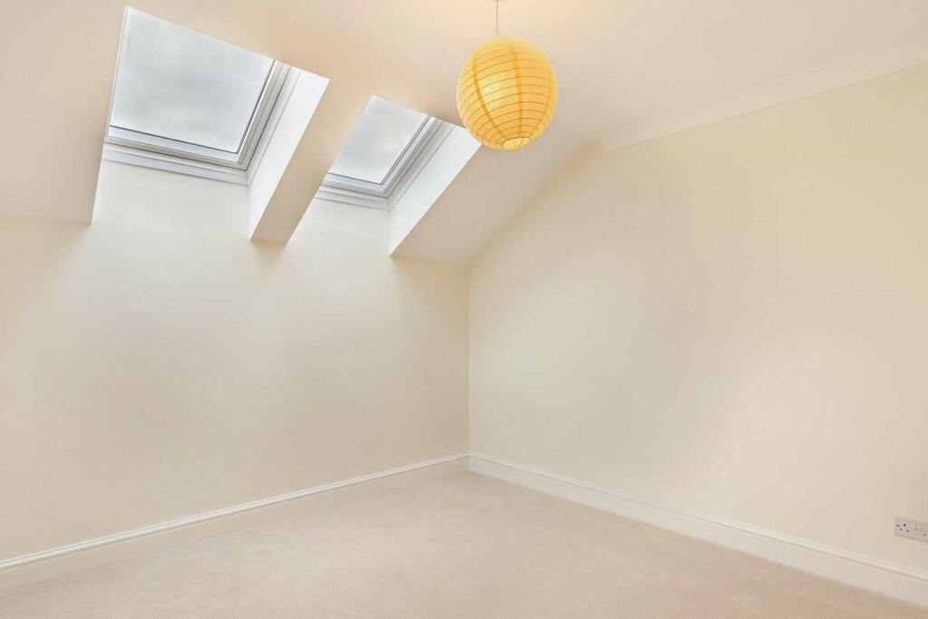 Additional property image - Cambridge Place, Cambridge, Cambridgeshire, CB2