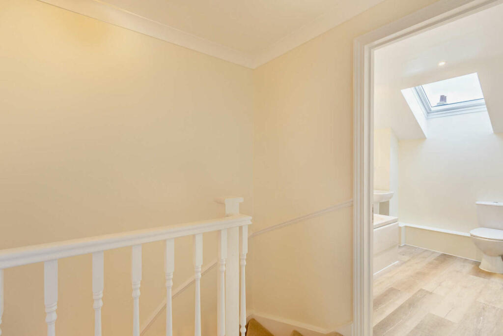 Additional property image - Cambridge Place, Cambridge, Cambridgeshire, CB2