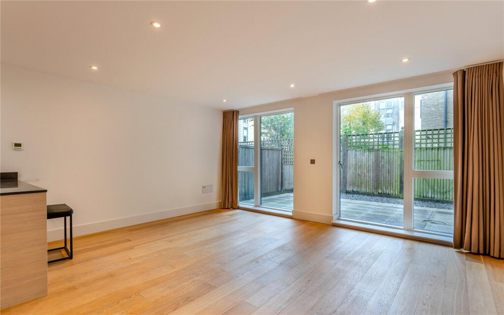 Additional property image - Kingsley Walk, Cambridge, Cambridgeshire, CB5