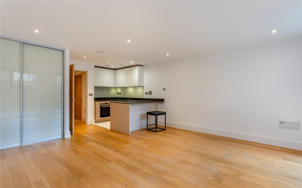 Additional property image - Kingsley Walk, Cambridge, Cambridgeshire, CB5