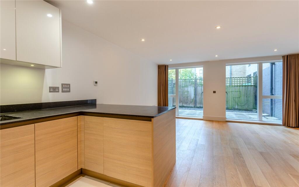 Additional property image - Kingsley Walk, Cambridge, Cambridgeshire, CB5