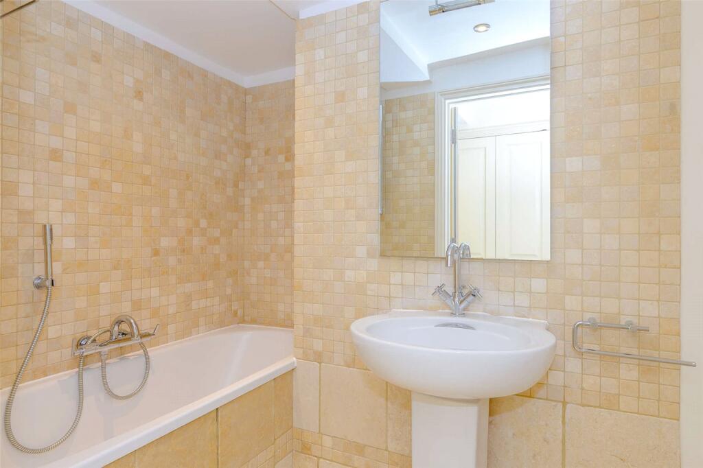 Additional property image - Little St. Marys Lane, Cambridge, Cambridgeshire, CB2