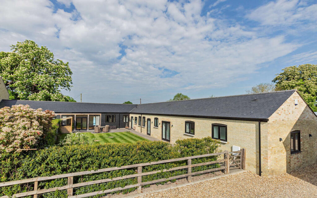 Main image of property: Granhams Barns, Granhams Road, Great Shelford, CB22