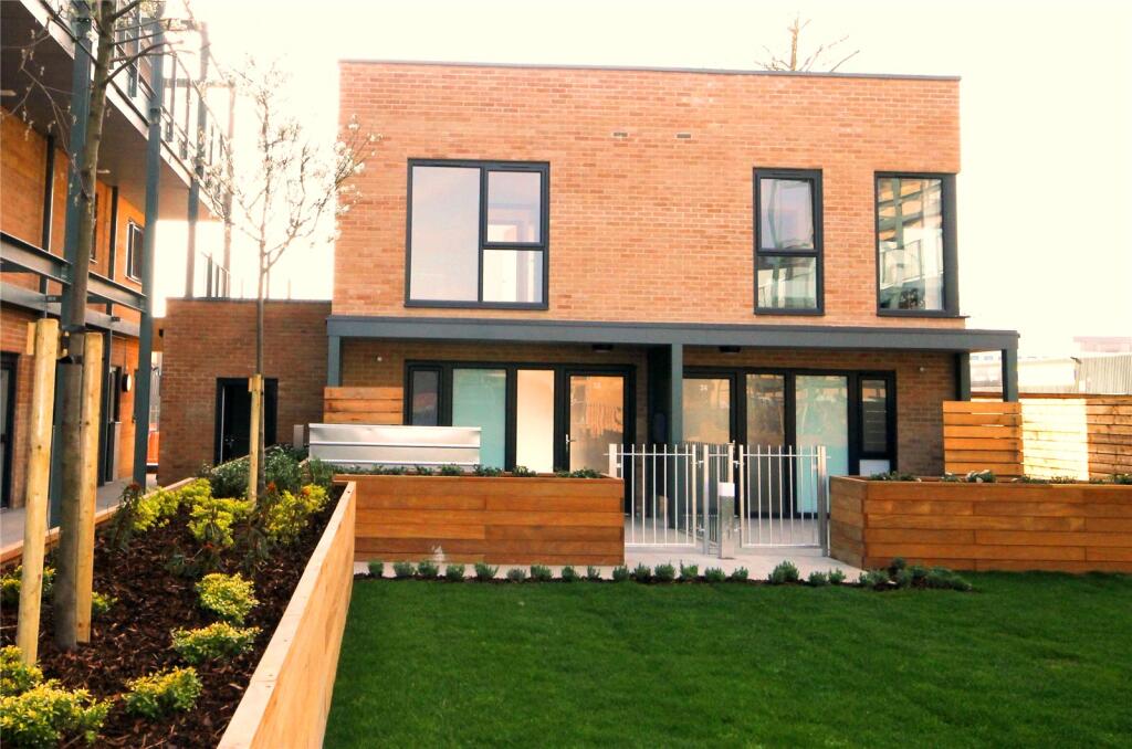 Main image of property: Flamsteed Close, Cambridge, CB1