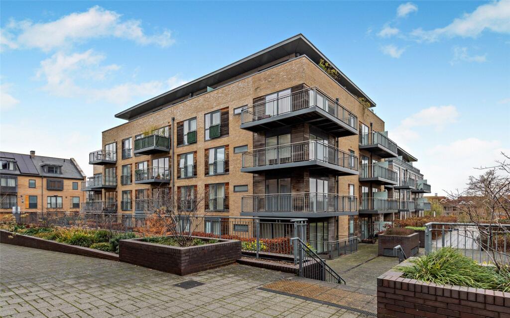 Main image of property: Marlowe House, Kingsley Walk, Cambridge, CB5