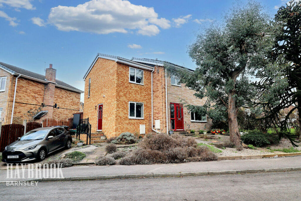 4 bedroom semidetached house for sale in Wilthorpe Farm Road