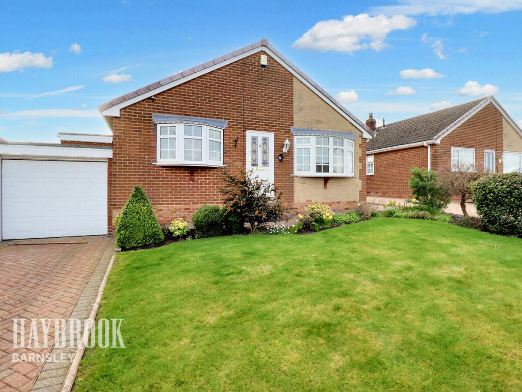3 bedroom bungalow for sale in Stevenson Drive, Higham, S75