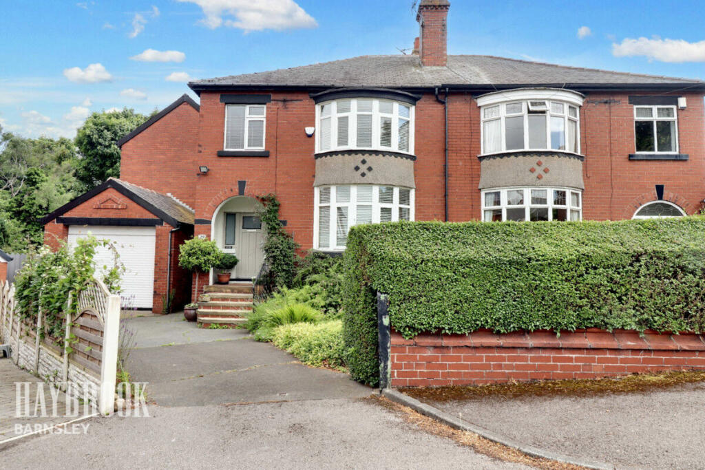 4 bedroom semidetached house for sale in Mount Vernon Crescent