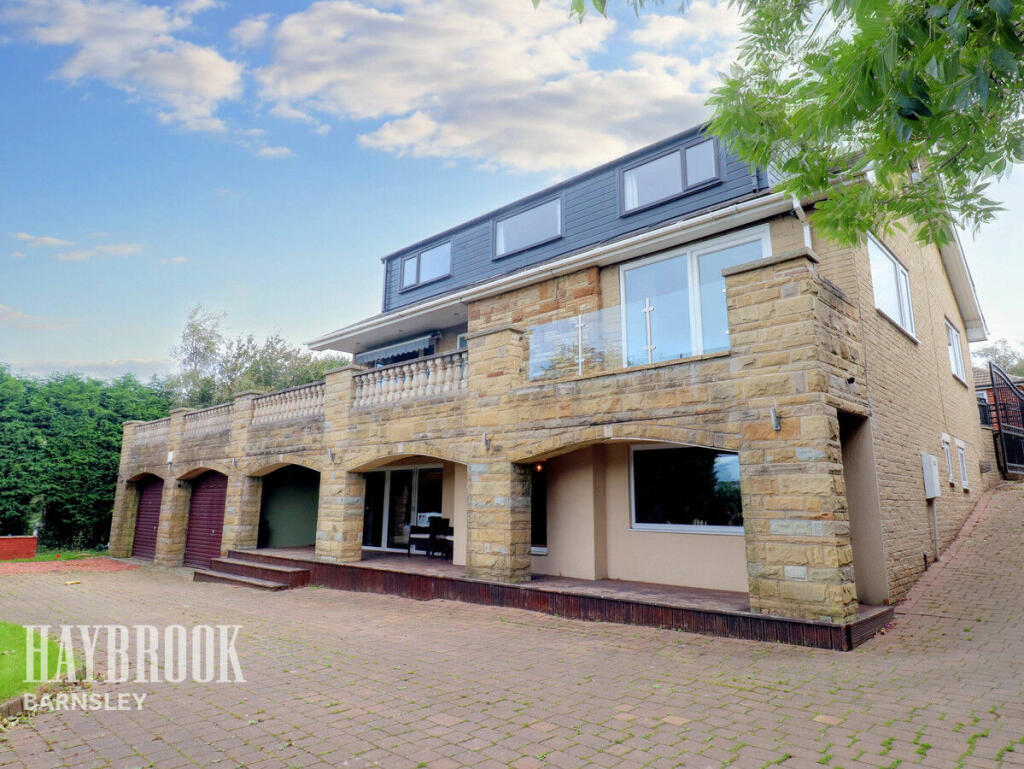 6 bedroom detached house for sale in Doncaster Road, Ardsley, S71