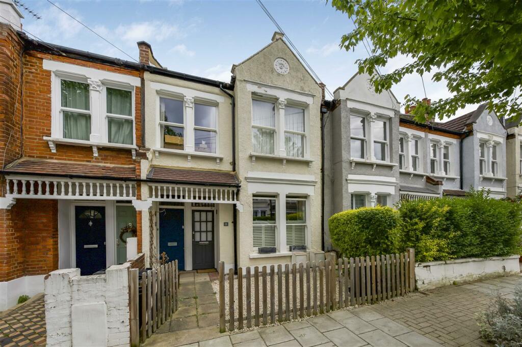 2 bedroom apartment for sale in Trentham Street, Southfields, SW18