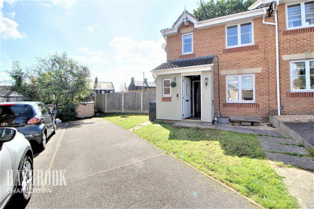 3 bedroom end of terrace house for sale in Ironstone Crescent