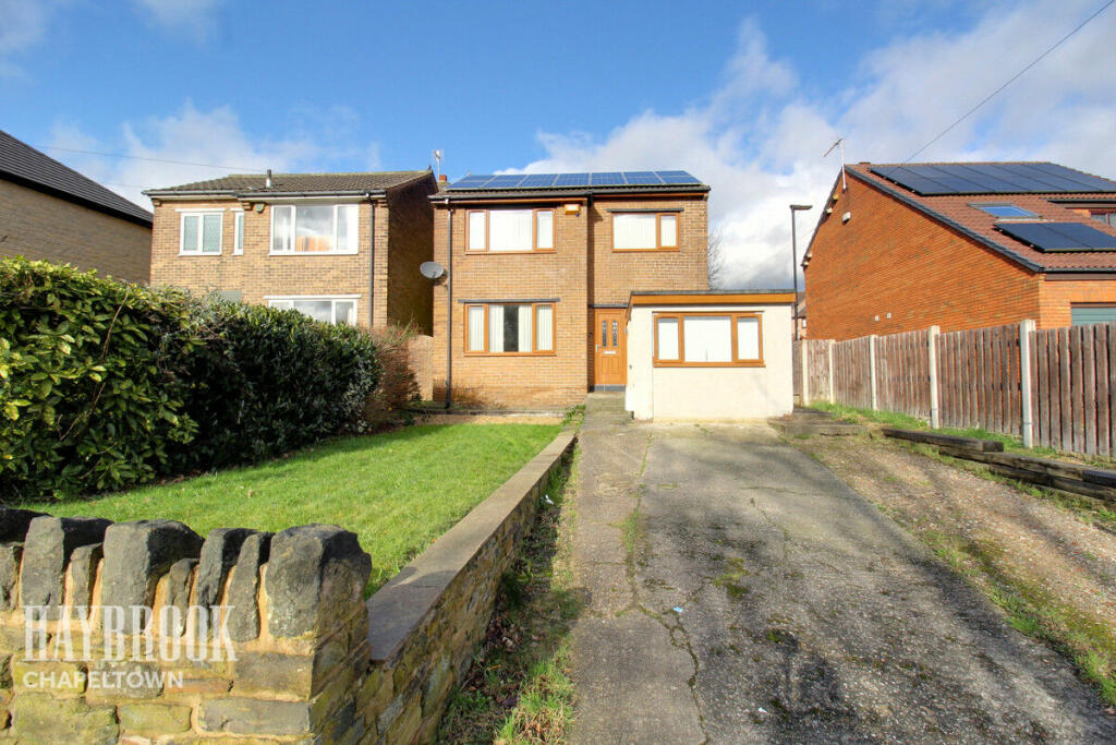 3 bedroom detached house for sale in Burncross Road, Burncross, S35