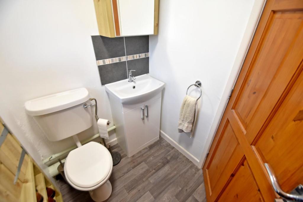 4 bedroom detached house for sale in Springside Road, Walmersley, Bury, BL9