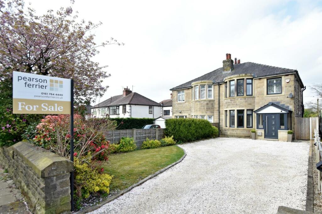 3 bedroom semidetached house for sale in Walmersley Road, Walmersley