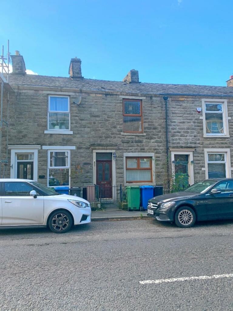 2 bedroom terraced house for rent in Blackburn Road, Haslingden, BB4