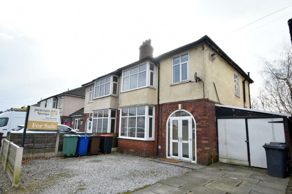 3 bedroom semidetached house for sale in Brandlesholme Road, Bury, BL8