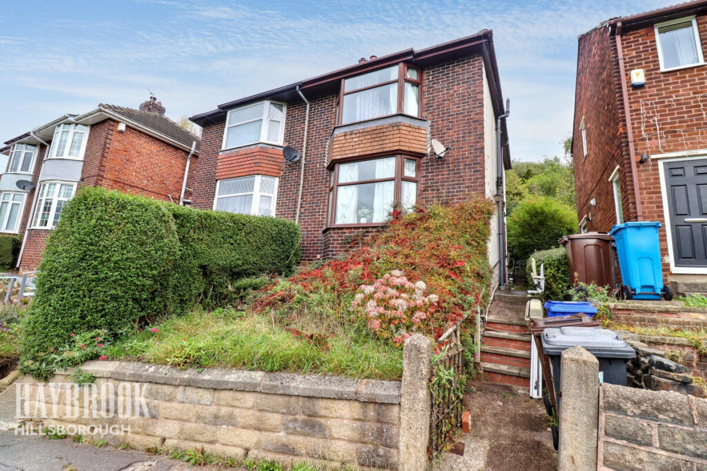 3 bedroom semi-detached house