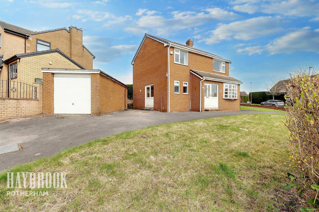 3 bedroom detached house for sale in Stafford Crescent, S60