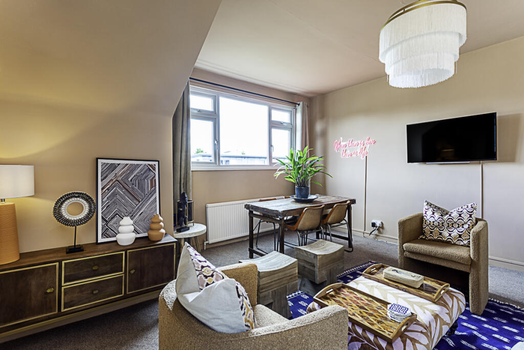 Main image of property: Darlaston Rd, London, SW19