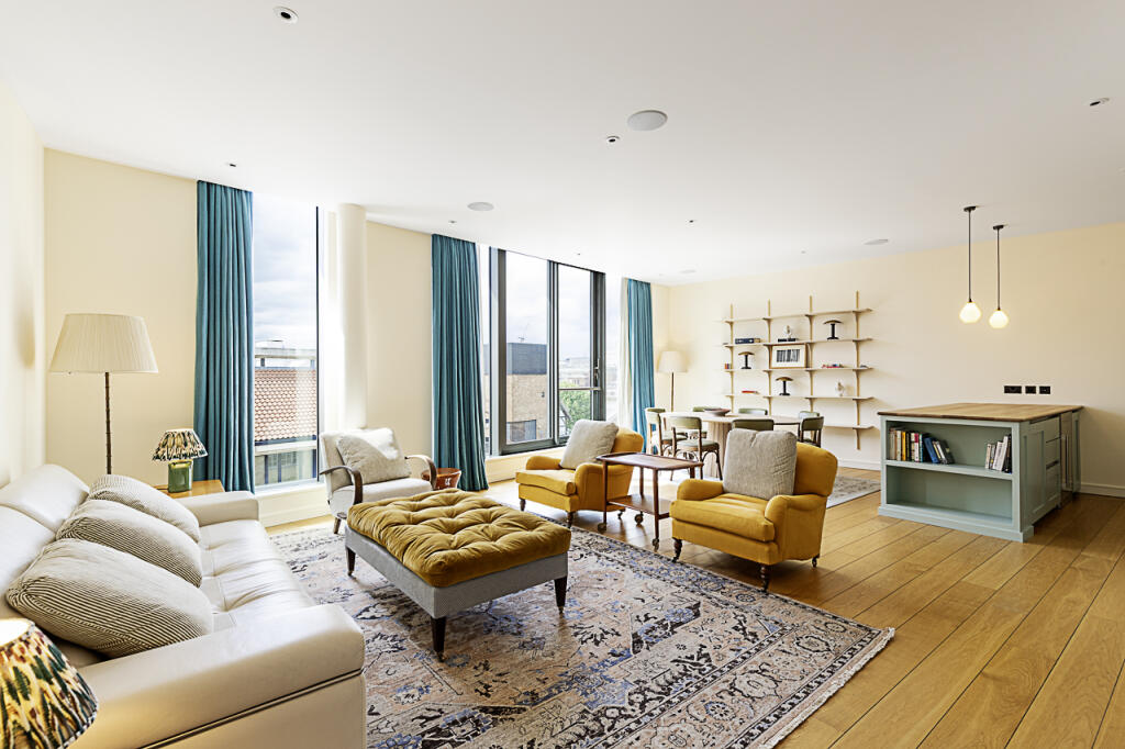 Main image of property: New Globe Walk, London, SE1