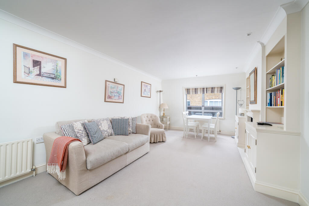 Main image of property: Floral Street, Floral St, London, WC2E