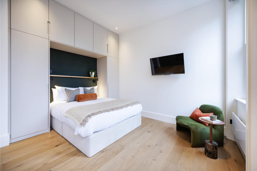 Main image of property: Nevern Square, London, SW5