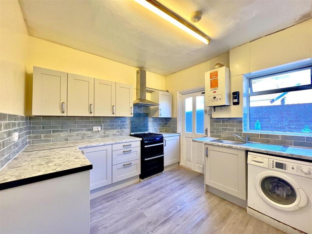 Main image of property: Bath Road, Hounslow, TW3