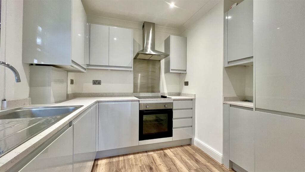 Main image of property: Loretta Wharf, Strand On The Green, W4