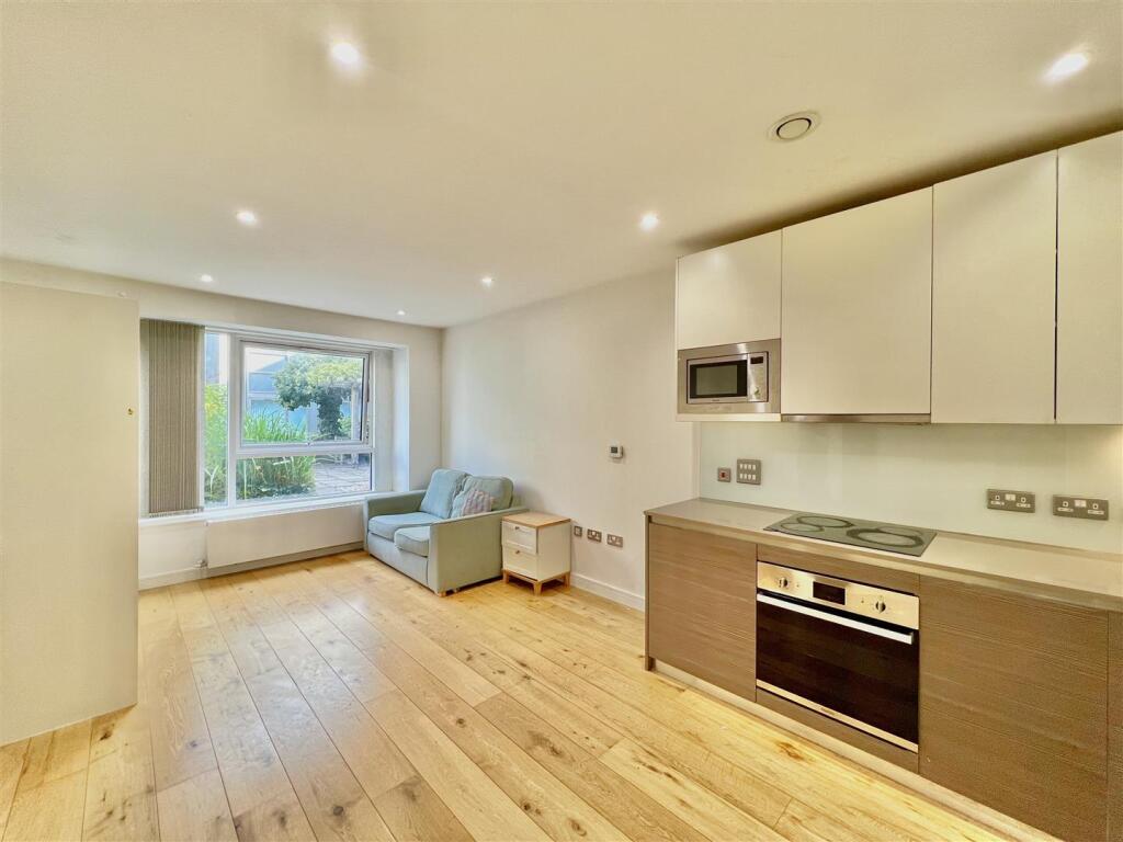 Main image of property: Central House, Lampton Road, Hounslow, TW3