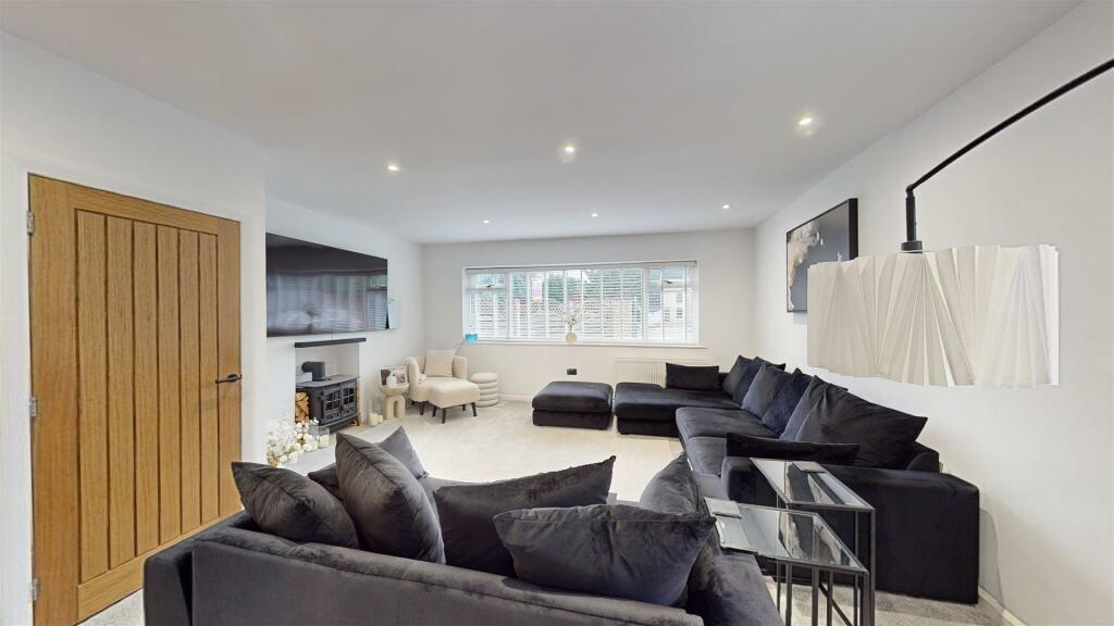 Additional property image - Vento Close, Wibsey, Bradford